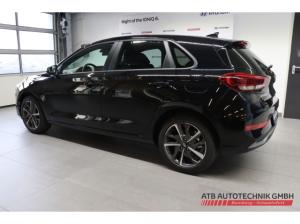 Hyundai i30 Advantage 1.5 T-GDi 48V M/T Navi LED Apple CarPlay