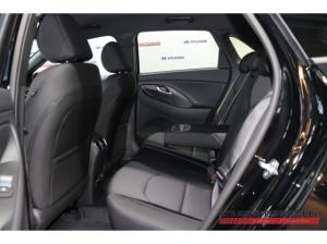 Hyundai i30 Advantage 1.5 T-GDi 48V M/T Navi LED Apple CarPlay