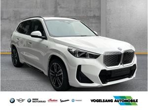BMW iX1 30 M Sport xDrive // Sofort Verfügbar //  M Sportpaket, Innovationspaket, Comfort Paket, Travel Pake