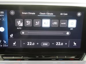 Volkswagen ID.5 Pro Performance | NAVI | AHK | PANO | LED |