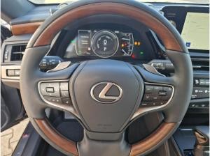 Lexus ES 300 Hybrid Limousine Luxury Line **Bis zu 15 Jahre Garantie!**