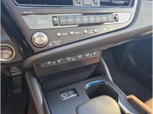 Lexus ES 300 Hybrid Limousine Luxury Line **Bis zu 15 Jahre Garantie!**