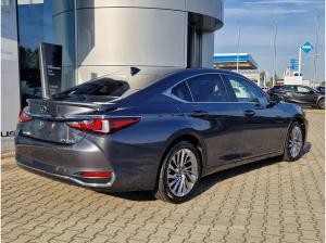 Lexus ES 300 Hybrid Limousine Luxury Line **Bis zu 15 Jahre Garantie!**