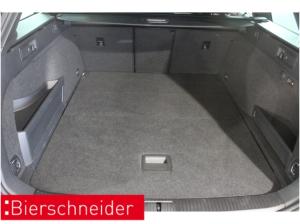 Volkswagen Passat Variant 2.0 TDI DSG 2x R-Line 19 AHK STAND 5J.-GARANTIE