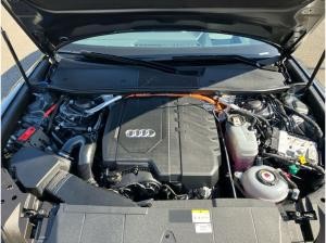 Audi A6 Avant sport 55 TFSIe S-Line / Head-up, Pano