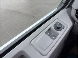 Volkswagen Transporter T7Kasten Motor: 2,0 l TDI Getriebe: 6-Gang-Schaltgetr