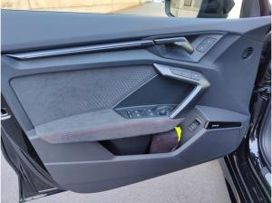 Audi RS3 Sportback S tronic PANO*HUD*MATRIX*NAV*SHZ*ACC*PARKLENK*KAMERA*SONOS*EL.SITZE+HECKKL*VMAX*TOTW*VIRTU
