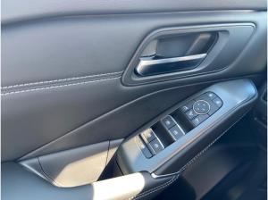 Nissan Qashqai N-CONNECTA 1.5 VC-T e-POWER 190PS Winter-P Kom-P PGD AFA HUD Panorama Navi