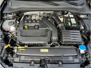 Seat Leon Sportstourer Style 1.5 eTSI DSG / Navi, LED