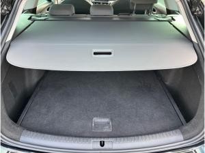 Seat Leon Sportstourer Style 1.5 eTSI DSG / Navi, LED