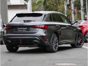 Audi RS3 RS 3 Sportback 19"Alu, RS-Sportabgaanlage Lagerwagen !