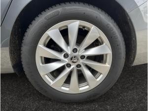 Skoda Superb Combi (NZ5) 1,5 TSI mHEV DSG HeadUp AHK Matrix LED el Heckklappe OHNE ÜBERFÜHRUNGSKOSTEN