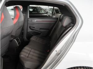 Volkswagen Golf VIII 2,0 TSI DSG GTI Black Style ACC Matrix R-Kamera Navi