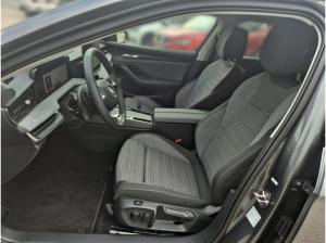 Skoda Superb Combi 2.0 TDI Selection AHK MATRIX 13