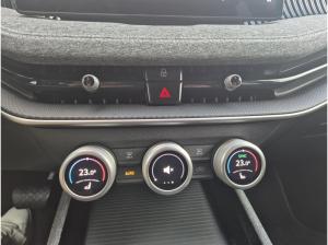 Skoda Superb Combi 2.0 TDI Selection AHK MATRIX 13