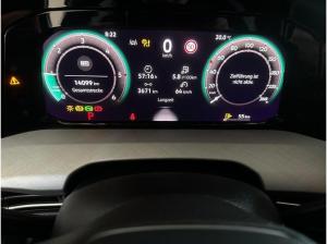 Volkswagen Golf Var. 2.0 TDI LIFE*ACC*DSG*NAV*HuD*AHK*LED*