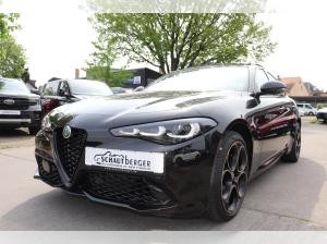 Alfa Romeo Giulia **SOFORT verfügbar** IntensaQ4 2.0 Turbo 16V EU6e El. Fondsitzverst. Navi Leder Digitales Co
