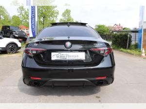 Alfa Romeo Giulia **SOFORT verfügbar** IntensaQ4 2.0 Turbo 16V EU6e El. Fondsitzverst. Navi Leder Digitales Co