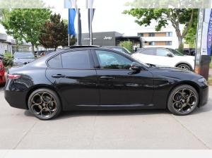 Alfa Romeo Giulia **SOFORT verfügbar** IntensaQ4 2.0 Turbo 16V EU6e El. Fondsitzverst. Navi Leder Digitales Co