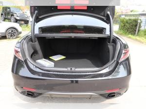 Alfa Romeo Giulia **SOFORT verfügbar** IntensaQ4 2.0 Turbo 16V EU6e El. Fondsitzverst. Navi Leder Digitales Co