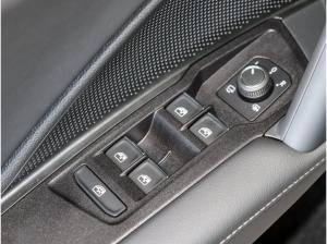 Volkswagen Tiguan R-Line 2.0 TDI DSG AHK Kamera HarmanK. HD-Matrix BlackStyle
