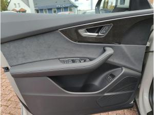 Audi Q8 SUV 55 TFSIe QUATTRO+S-LINE+AHK+HUD+PANO+B&O