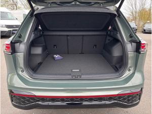 Volkswagen Tiguan 1.5eTSI DSG R-Line AHK+PANO+KEYLESS+NAVI+