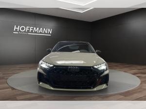 Audi RS3 Limousine / RS-Dynamikpaket / Exclusive Kreide / Schalensitze / Carbonpaket