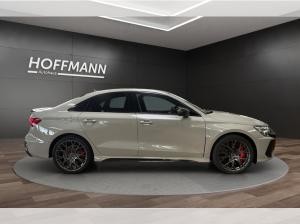 Audi RS3 Limousine / RS-Dynamikpaket / Exclusive Kreide / Schalensitze / Carbonpaket