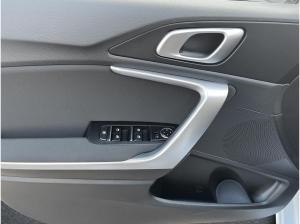 Kia Ceed SW Kombi Automatik Navi SHZ Kamera AppleCar