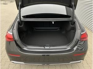 Mercedes-Benz E 220 d Limousine Ausstattung 'Avantgarde'/Navi * kurzfristig verfügbar *