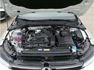 Volkswagen Golf Life 1.5 TSI/ LED, AHK, Pano, PDC, SZH, APP