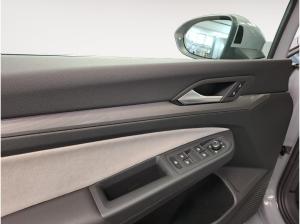 Volkswagen Golf VIII 1.5 eTSI Style AHK ACC Massage Matrix