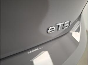 Volkswagen Golf VIII 1.5 eTSI Style AHK ACC Massage Matrix