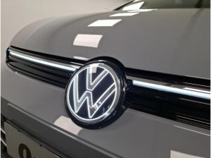 Volkswagen Golf VIII 1.5 eTSI Style AHK ACC Massage Matrix