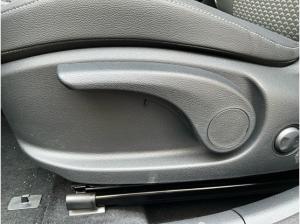 Kia XCeed 1.5T VIS % KOM NAVI LED Klimaautom DAB SHZ LenkradHZG Rückfahrkam.