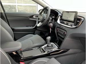 Kia XCeed 1.5T VIS % KOM NAVI LED Klimaautom DAB SHZ LenkradHZG Rückfahrkam.