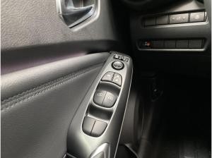 Nissan Juke N-Connecta 1.6 L Hybrid 4AMT Automatik