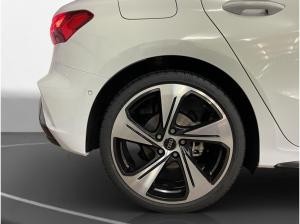 Audi A3 Sportback 35 TFSI S line AHK Pano Matrix LM 19"