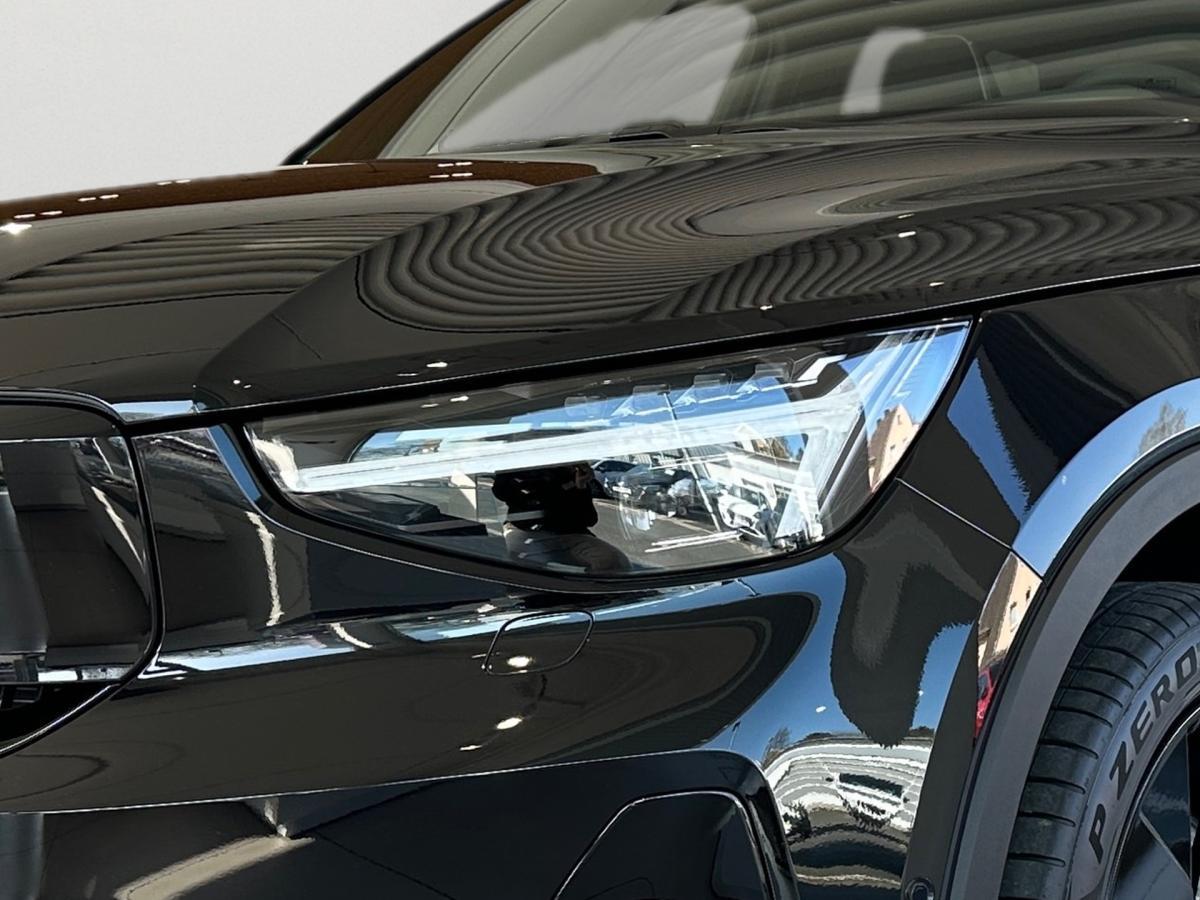 Volvo EX40