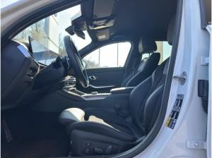 BMW 330 Touring (G21N)