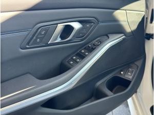 BMW 330 Touring (G21N)