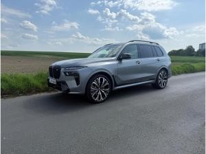 BMW X7 m60i