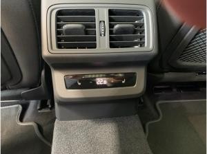 Audi Q5 SUV TDI quattro 150 KW S tronic / Tech pro, HuD, Luftfahrwerk, AHK