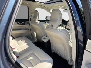 Volvo XC60 Recharge T8 AWD Ultra Dark Facelift *Vorführwagen Sonderaktion*
