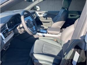 Audi Q8 SUV 55 TFSI e qu. tiptr. Matrix Pano AHK 23