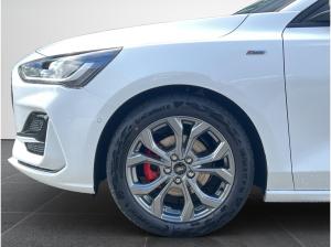 Ford Focus Turnier ST-Line ACC SpurH LM