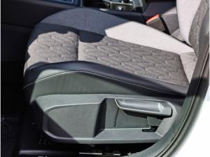 Volkswagen Golf GOAL 1,5 l eTSI DSG/INFOTAINP./PLUS-P./RFK/LED PLUS