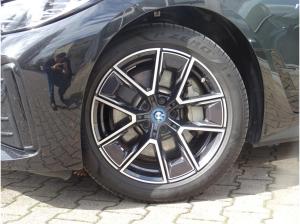 BMW i4 eDrive40 M-Sport HuD HiFi Drive/Parkassist