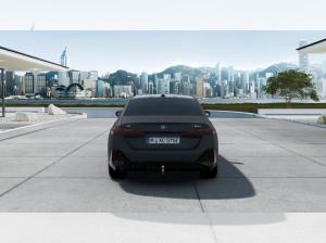 BMW i5 M60 xDrive Frozen Grey